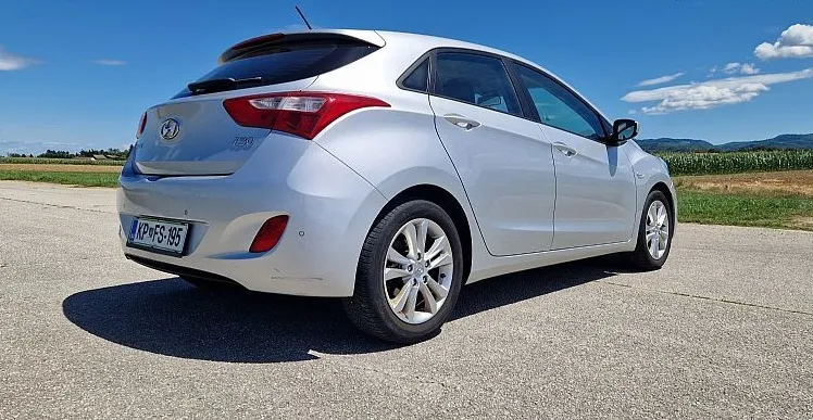 Zunanja slika - Hyundai i30 - 1.4I CVVT LIFE - 2