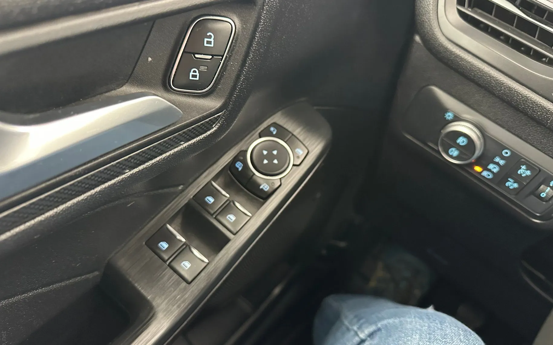 Zunanja slika - Ford Kuga - 1.5 EcoBlue ST-Line.KAMERA.NAVI.Športno podvozje - 13