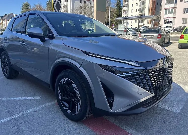 Zunanja slika - Nissan Qashqai - 1.3 DIG-T 158 X-Tr. N-CONNECTA 8 let jamstva - 3