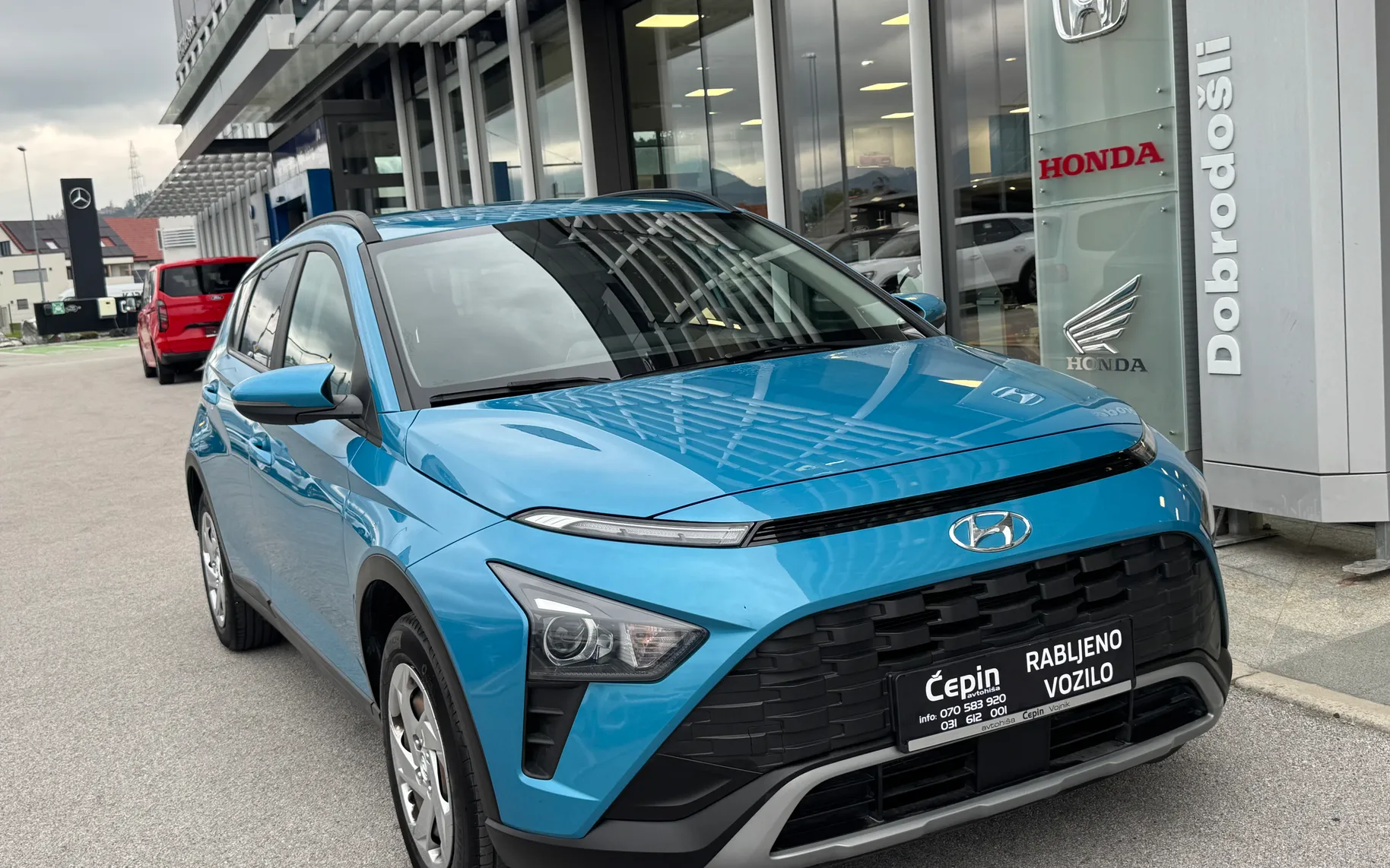 Zunanja slika - Hyundai Bayon - 1.2 MPI COMFORT-LED-NAVI-SLO-1LASTNIK-TOP - 2