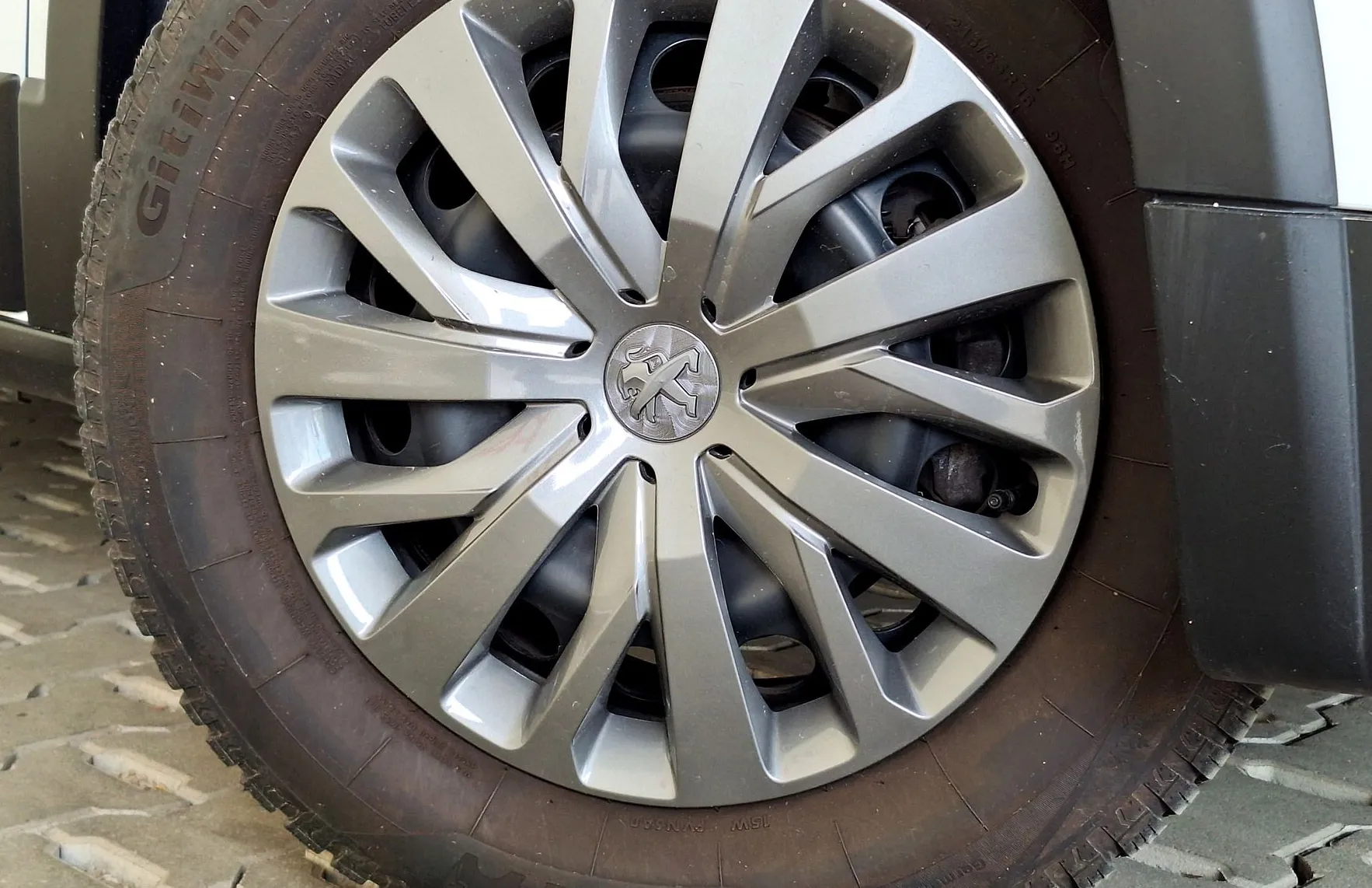 Zunanja slika - Peugeot Rifter - 1.5 HDI L1H1•KAM360•SLO•KEYLESS - 8
