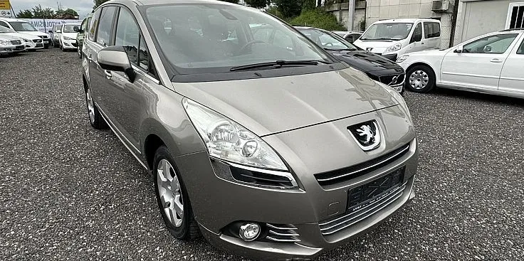 Zunanja slika - Peugeot 5008 - Premium 1.6 HDi FAP+1 Lasnik+Slo.poreklo - 2