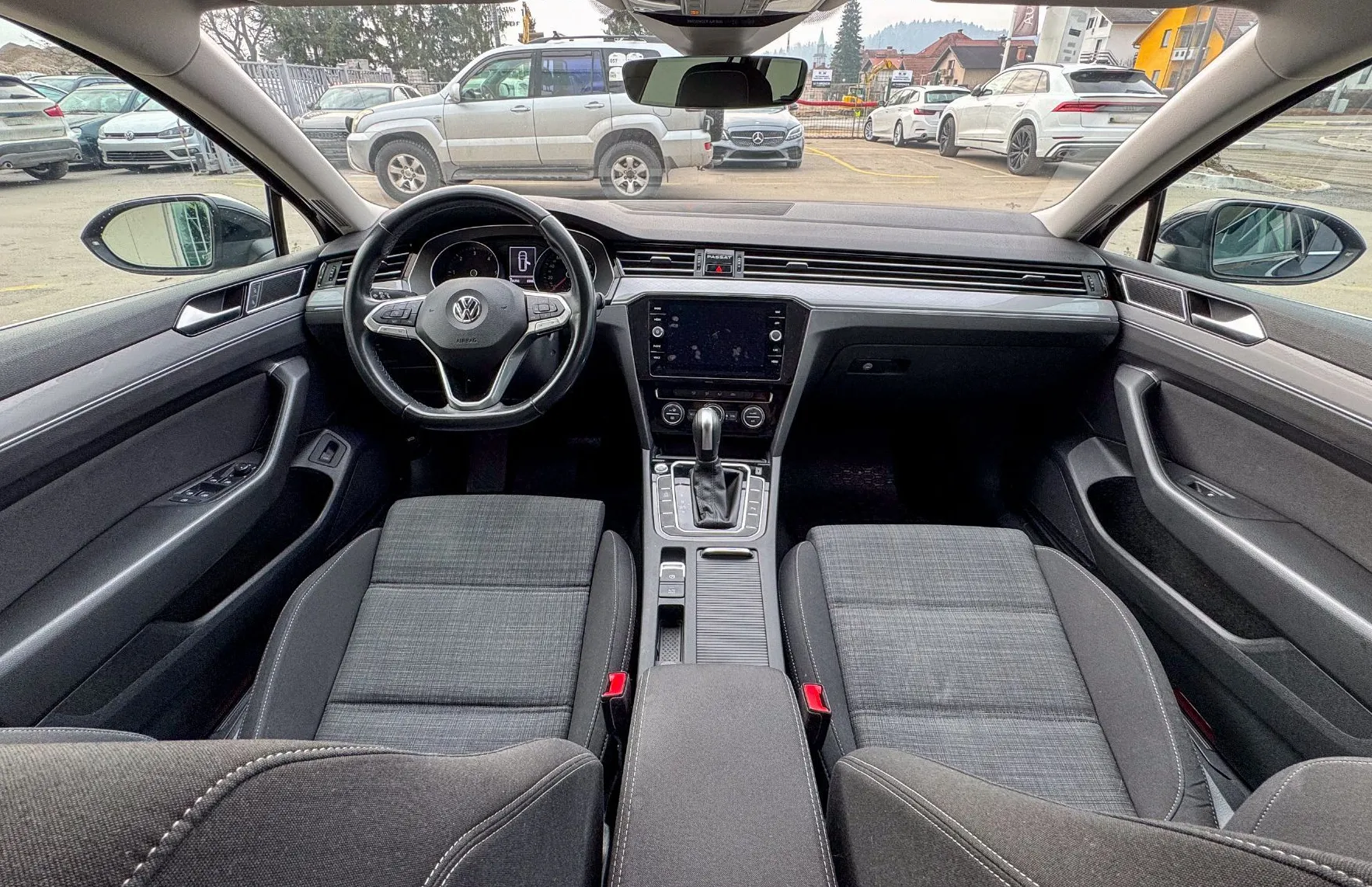 Zunanja slika - VW Passat - Variant 2.0 TDI Business avt. LED matrix Navi kamera DAB - 12