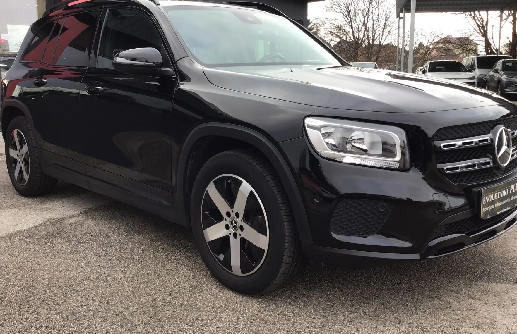 Zunanja slika - Mercedes-Benz GLB-Razred - GLB 180 d URBAN PAKET-NOČNI PAKET-KAMERA-NAVI - 6