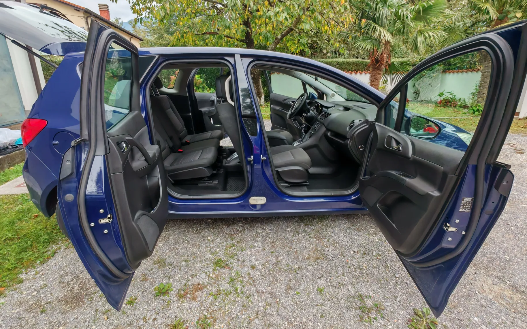Notranja slika - Opel Meriva - 1,3 CDTI ecoflex Selection - 11