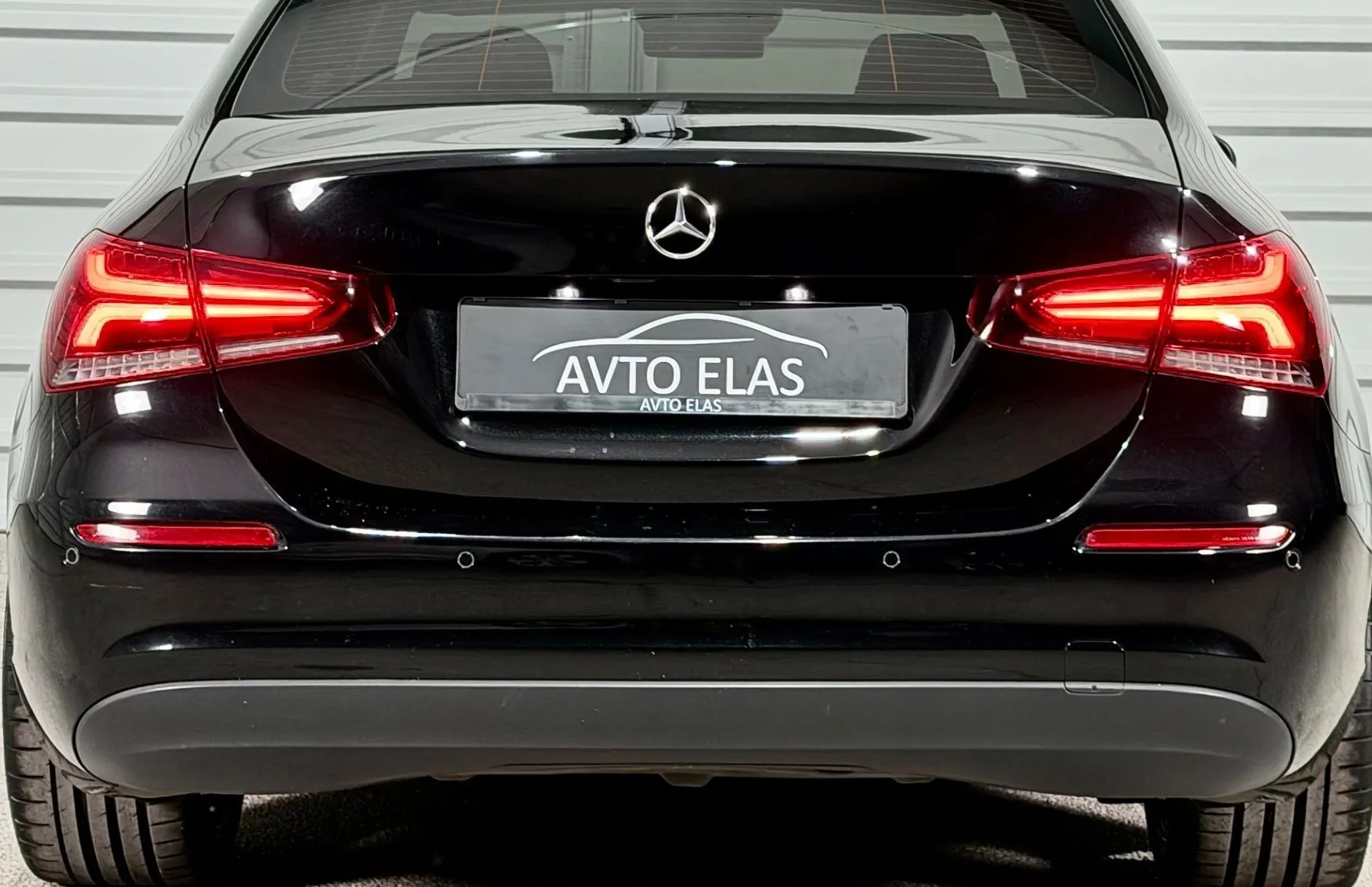 Zunanja slika - Mercedes-Benz A-Razred - LIMUZINA - AKTIVNI TEMP. - KAMERA - NAVI - LED ... - 5