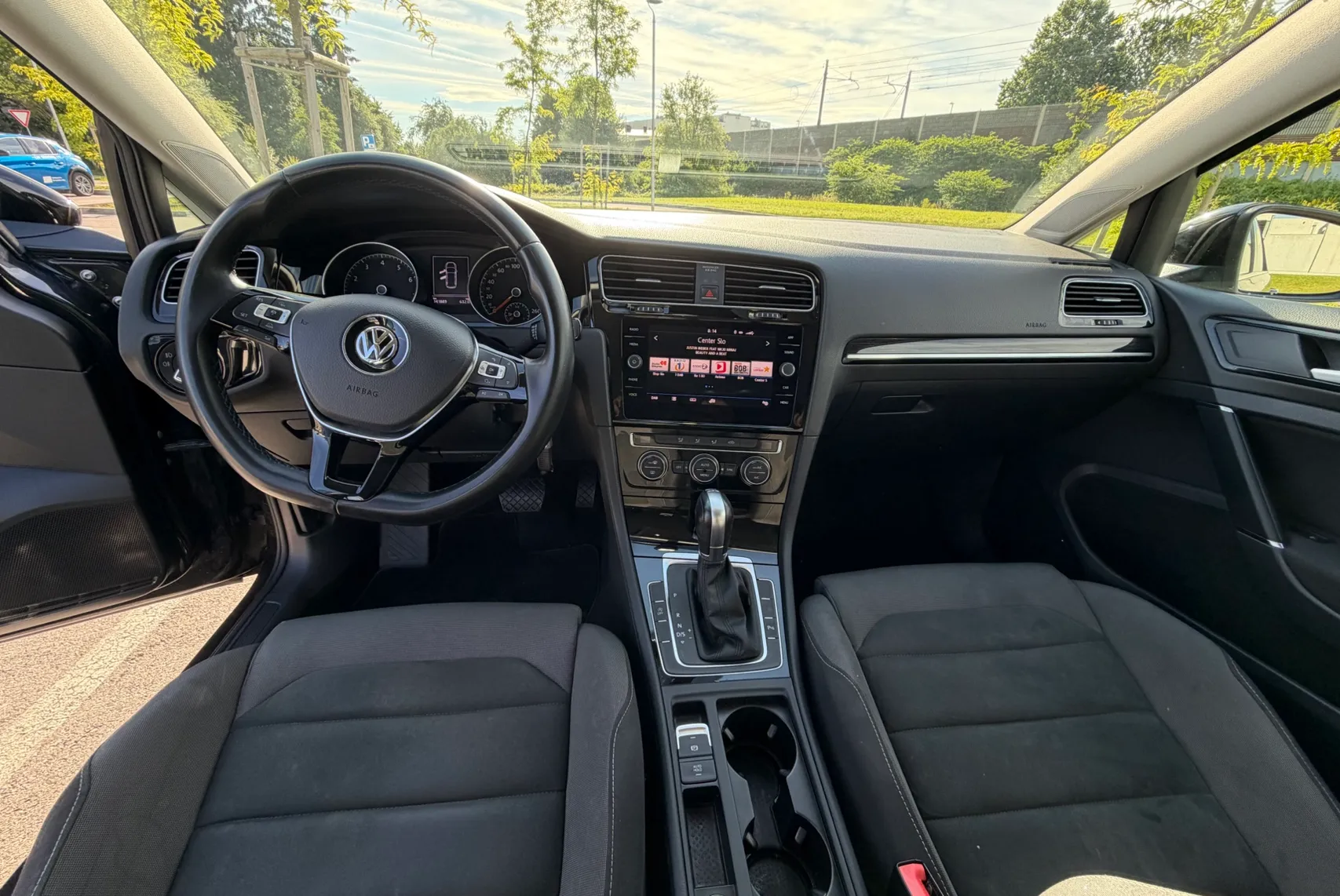 Notranja slika - VW Golf - Variant 1,5 TSI ACT BMT Highline DSG - 7