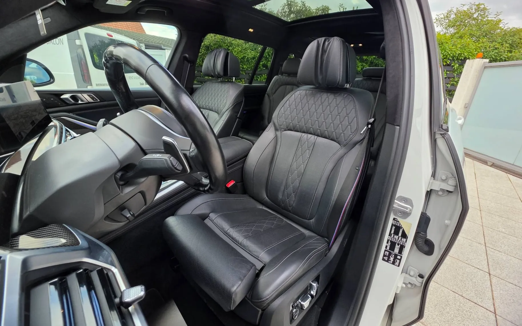 Notranja slika - BMW serija X7: - X7 xDrive40d Avt. |SKY|ZRAK|PANO|HL-SED|MAX-OPREMA - 8