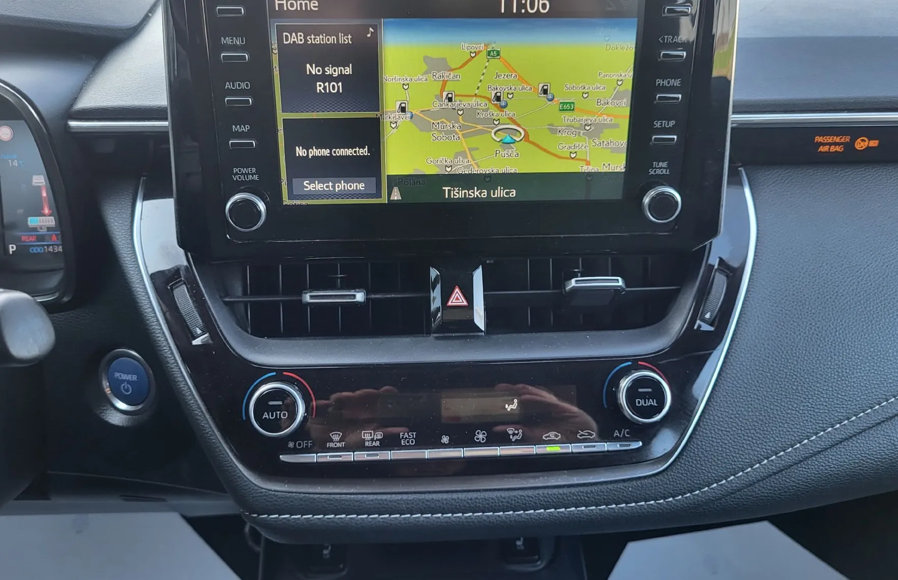 Zunanja slika - Toyota Corolla - 1.8 Hybrid 1 last-navi-alu-kamera-temp-acc-led - 12