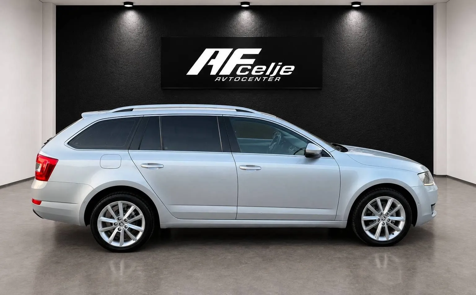 Zunanja slika - Škoda Octavia - 1.6 TDI DSG-XENON+LED-LIZING ZA TUJCE-NAVI - 5