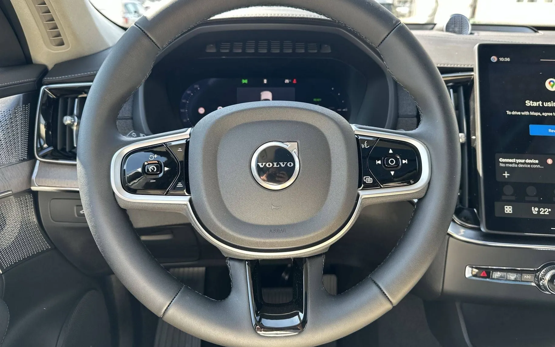 Notranja slika - Volvo XC90 - T8 AWD PLUG-IN HYBRID ULTRA DARK – 7 SEDEŽEV - 14