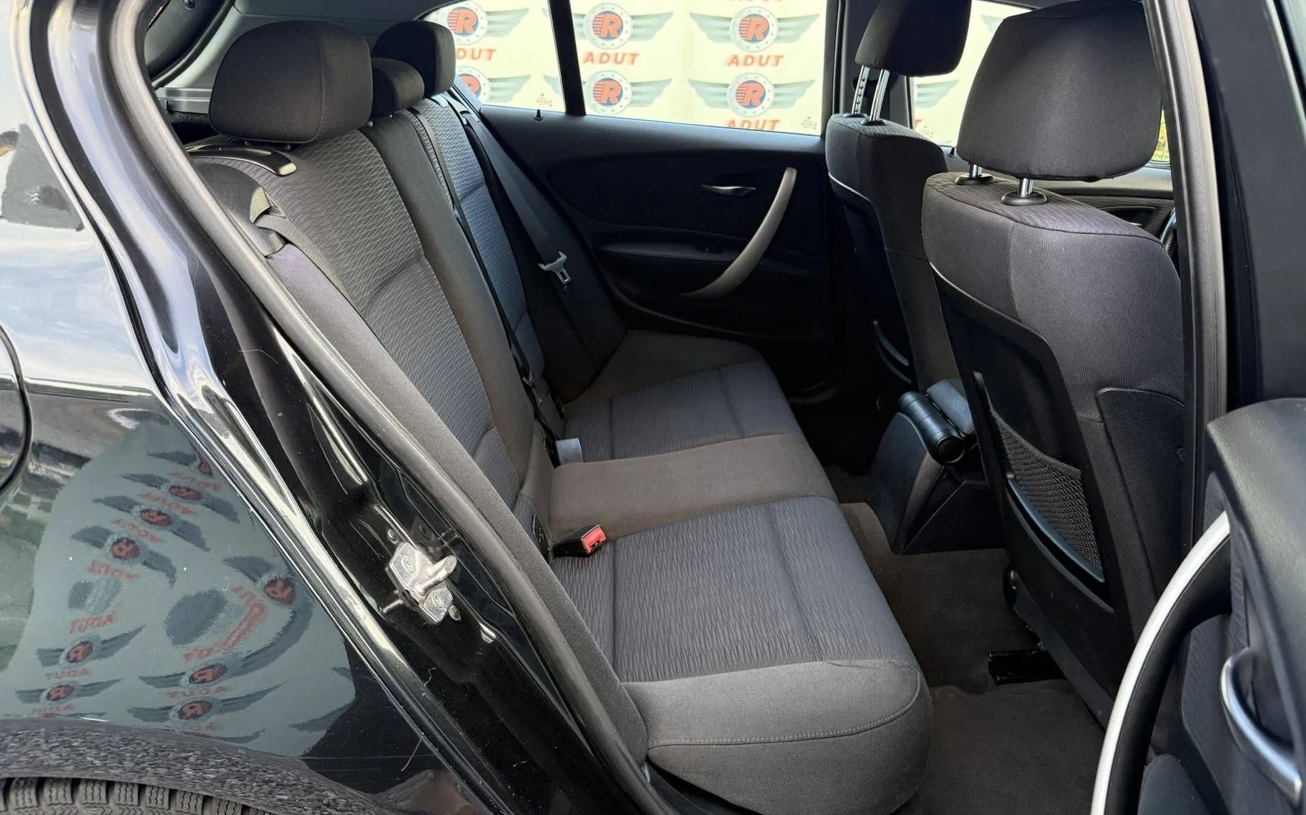 Zunanja slika - BMW Serija 1 - : 116d-PARK SENZ ZADAJ-TEMP-LEPO OHRANJEN... - 15