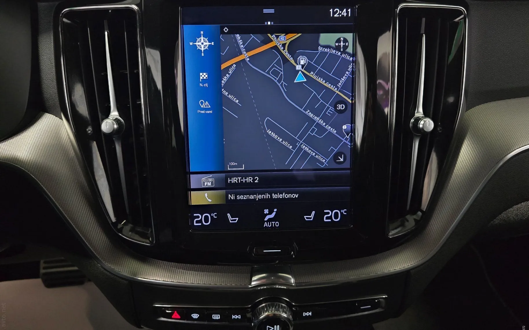 Notranja slika - Volvo XC60 - B4D R-Design Avt.- LED.usnje+mem.360kam.HUD.Harman - 17