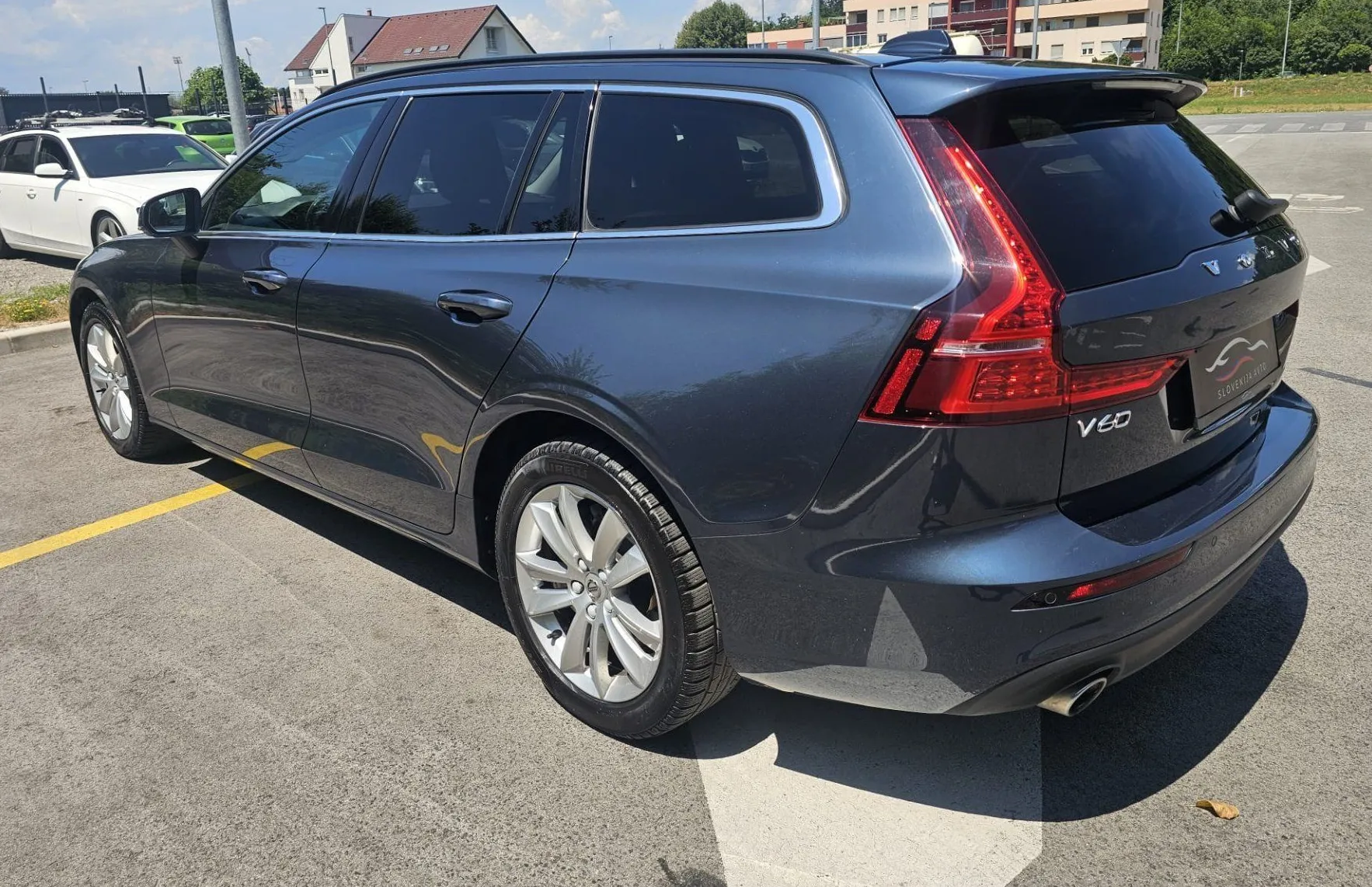 Zunanja slika - Volvo V60 - B4D Momentum Pro |FulLED|usnje|alu|ACC|navi|el prt - 6