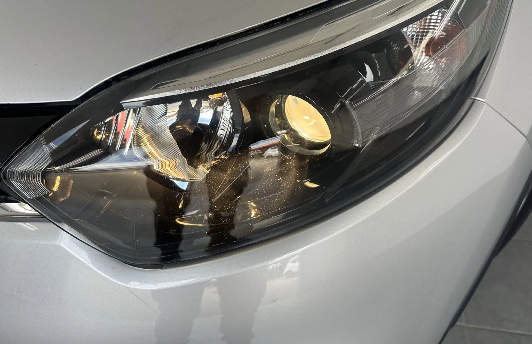 Zunanja slika - Renault Captur - dCi 90 Energy Expression.DIZEL.66 KW.125.000 KM - 3