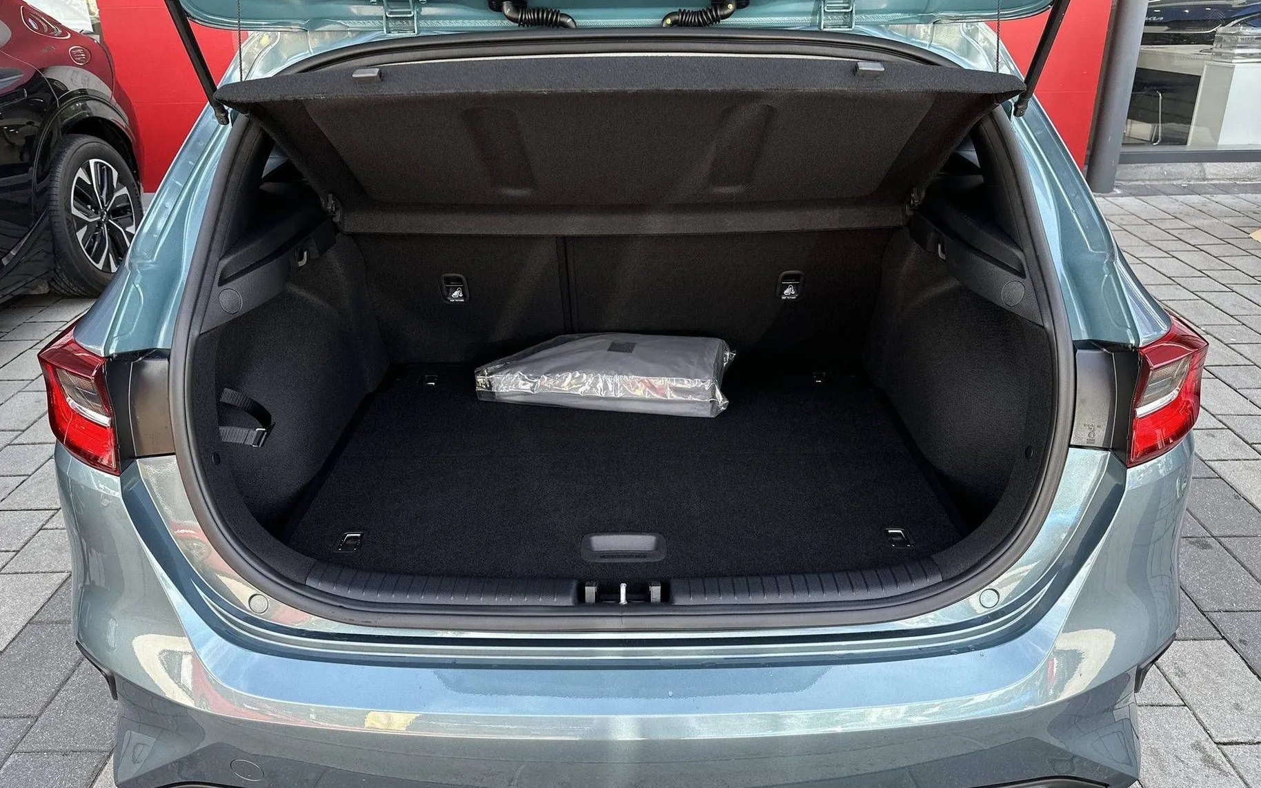 Zunanja slika - KIA Ceed - 1.0 T-GDi EX Champion + ISG. M T ... - 10
