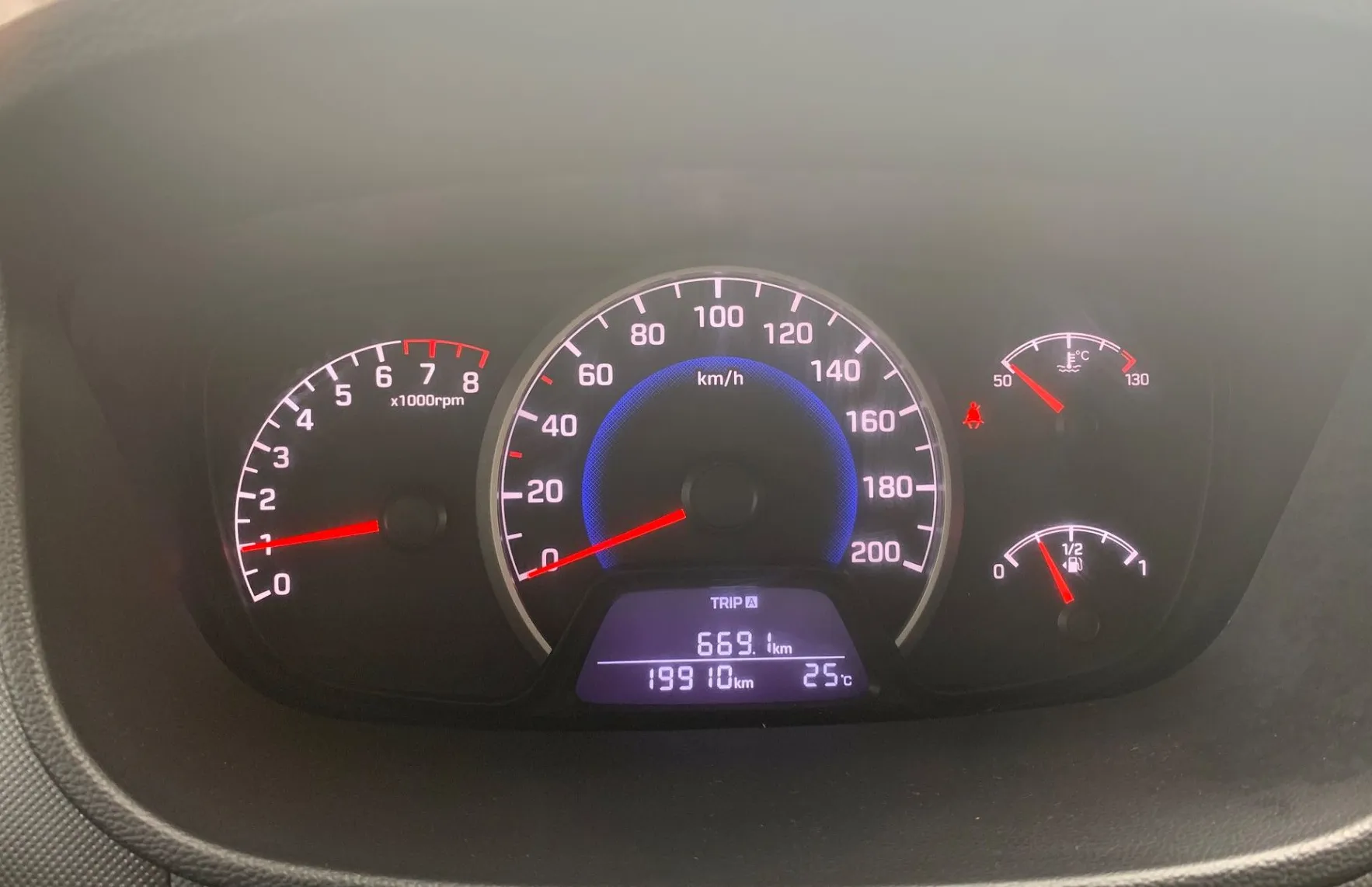 Zunanja slika - Hyundai i10 - 1.25 Comfort ODLIČEN - 8