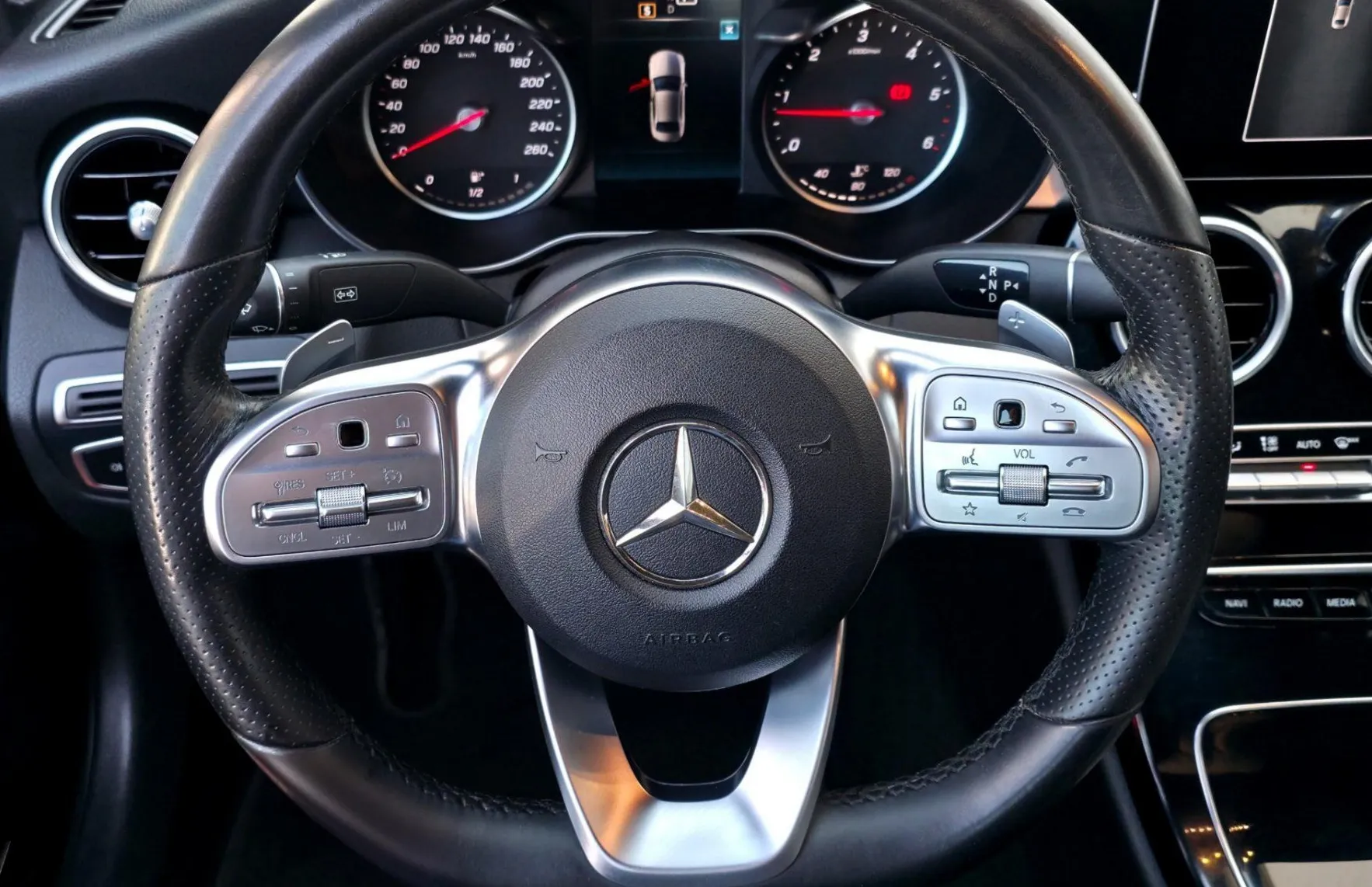 Zunanja slika - Mercedes-Benz C-Razred - 180d AMG Line Avt. LED•TEMP•NAVI•KAMERA•F1•18C - 8
