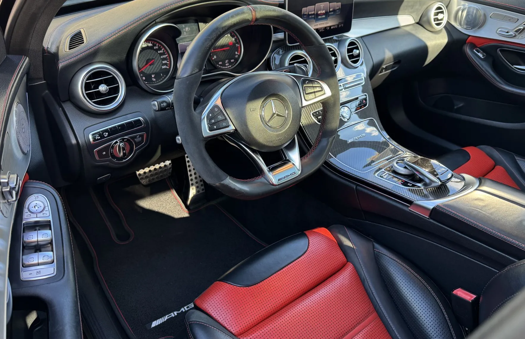 Zunanja slika - Mercedes-Benz C-Razred - 63 AMG S V8 BITURBO ... - 9