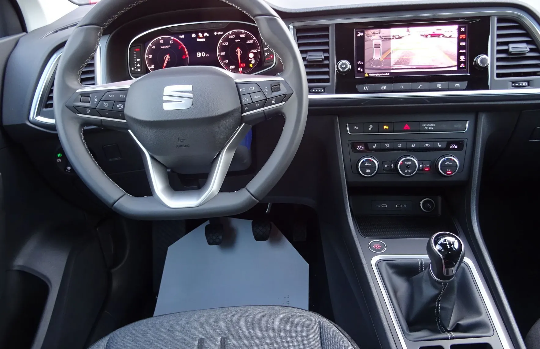 Zunanja slika - Seat Ateca - 1.5 TSI 150KM STYLE EDITION -VLEČNA KLJUKA -KAMERA - 8