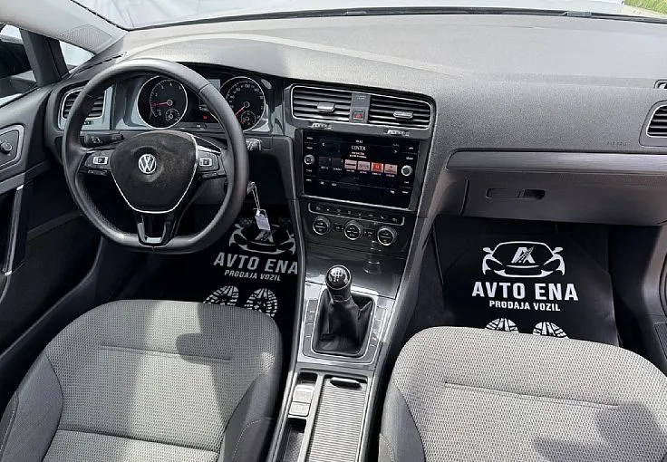 Zunanja slika - VW Golf - 1.0 TSI - LED - VELIK EKRAN - ALU15 - GRETJE SED. - 11