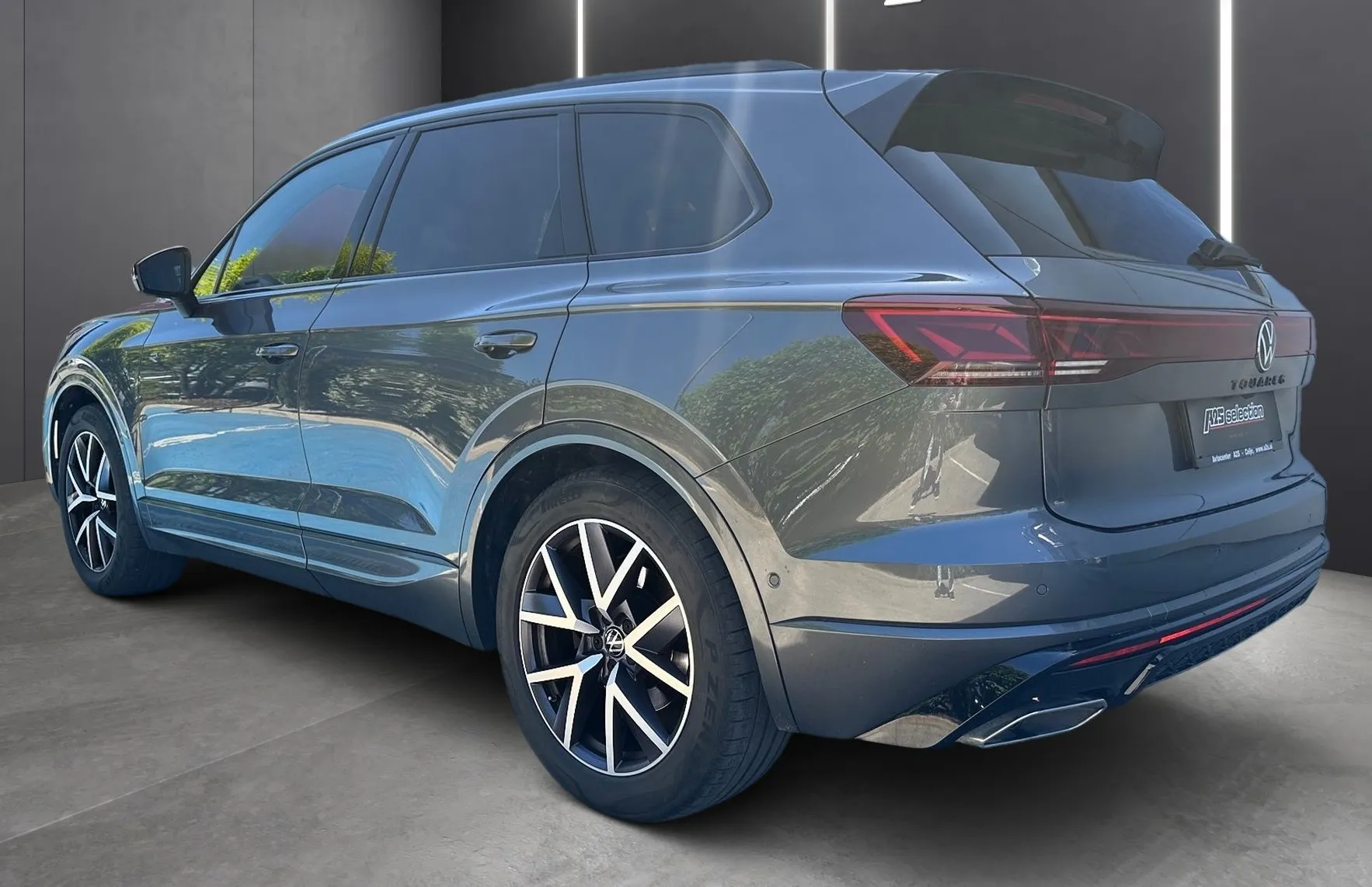 Zunanja slika - VW Touareg - 4motion V6 TDI BMT R-Line Tiptronic - 2