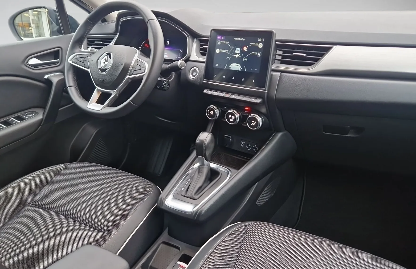 Zunanja slika - Renault Captur - TCe 130 Intens EDC - 16