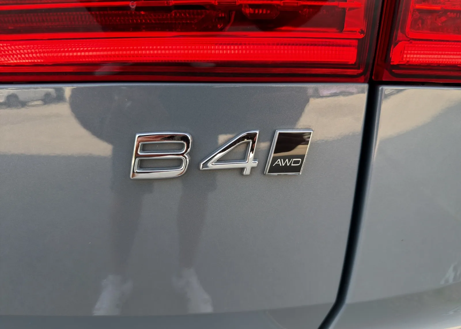 Zunanja slika - Volvo XC60 - B4 AWD Momentum Avt. - 19