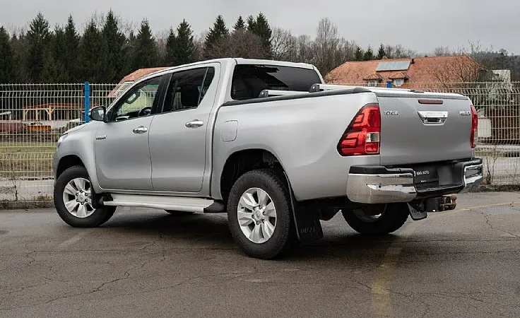 Zunanja slika - Toyota Hilux - 2.4D4WD-AUT-Potrjena servisna zgodovina 2.Lastnik - 7
