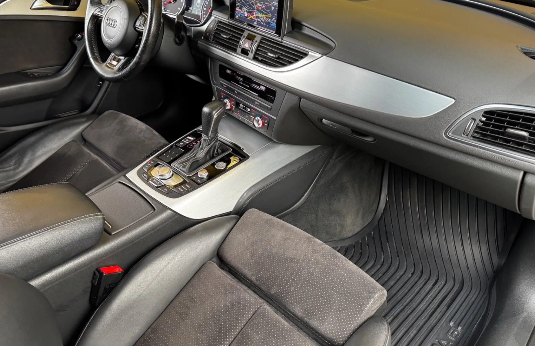 Zunanja slika - Audi A6 - Avant AUT.-S Line-MATRIX-KAMERA-GRETJE-NAVI-F1 - 16