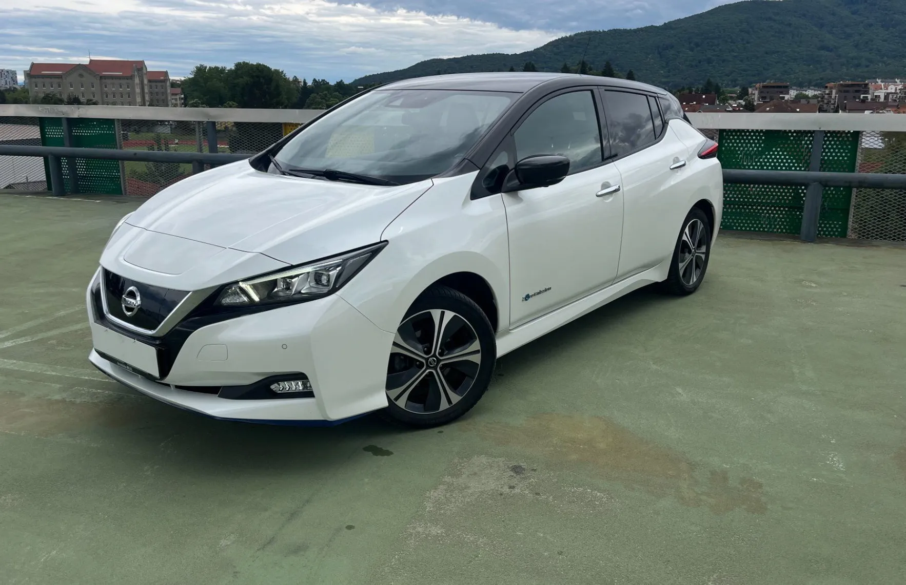 Zunanja slika - Nissan Leaf - Elektro 59 kWh Tekna 360° POGLED.TOPL. ČRP. ACC - 1