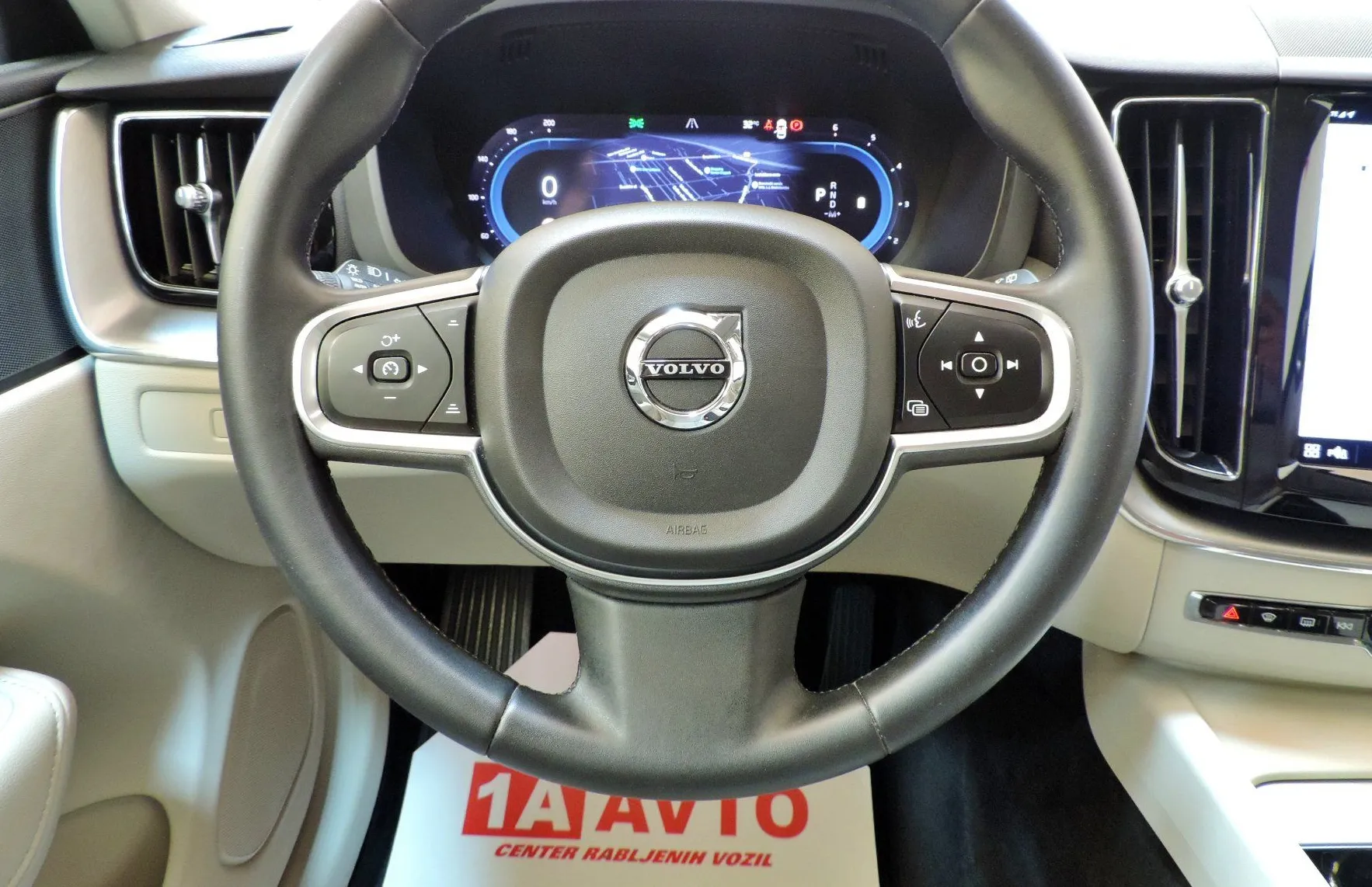 Zunanja slika - Volvo XC60 - B4D AWD  Avt. LED-VIRTUA - 14