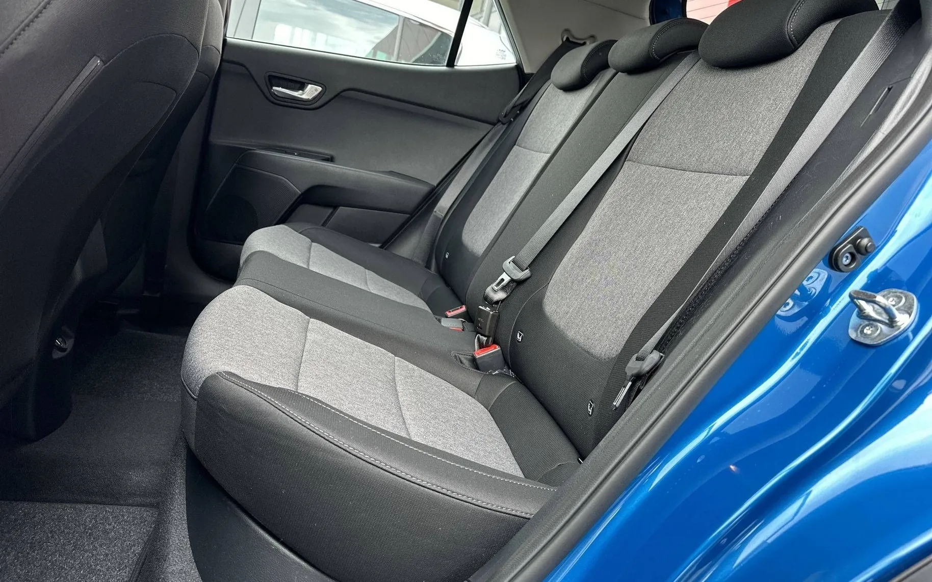 Notranja slika - KIA Stonic - 1.2 DPI  LX Urban + AKCIJA ZA VSE KIA MODELE... - 11