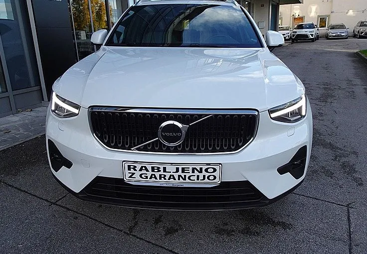 Zunanja slika - Volvo XC40 - 2.0 B3 Core 2WD -VIRTUAL -KAMERA -NAVI - 2