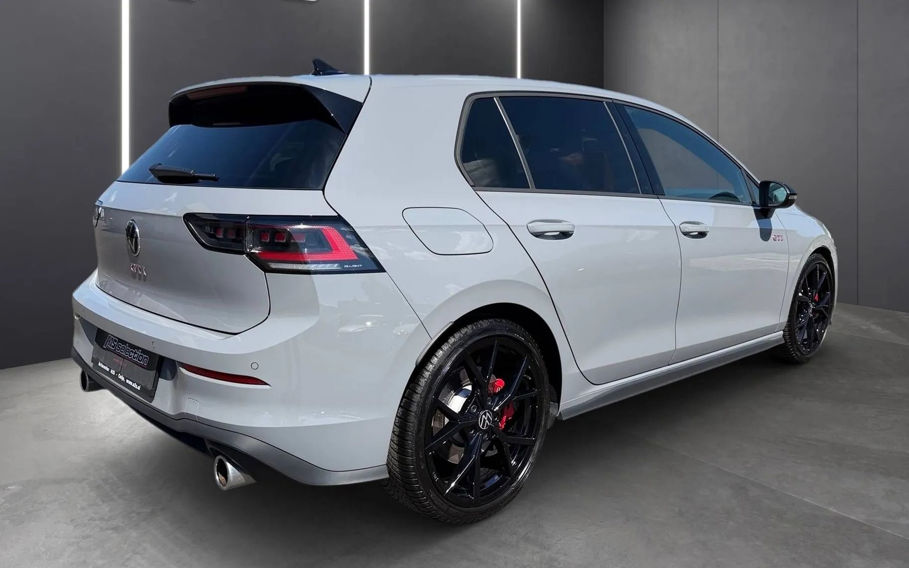 Zunanja slika - Volkswagen Golf - 2.0 TSI BMT GTI DSG-SLO-19 COL-ACC-Mrtvi kot-Kam.. - 3