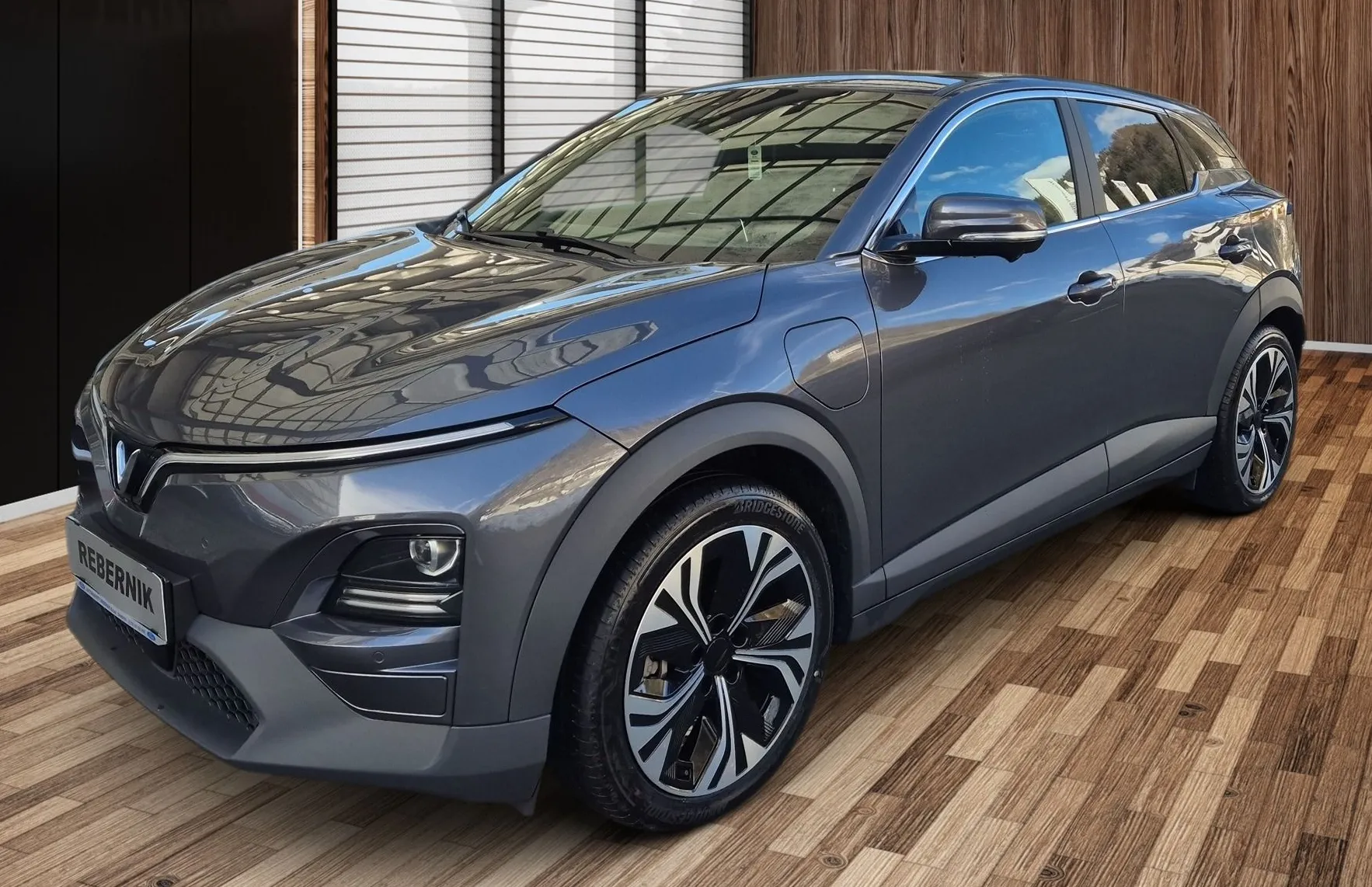 Zunanja slika - Vinfast VF6 - PLUS 59.6kWh 204PS FWD - 1