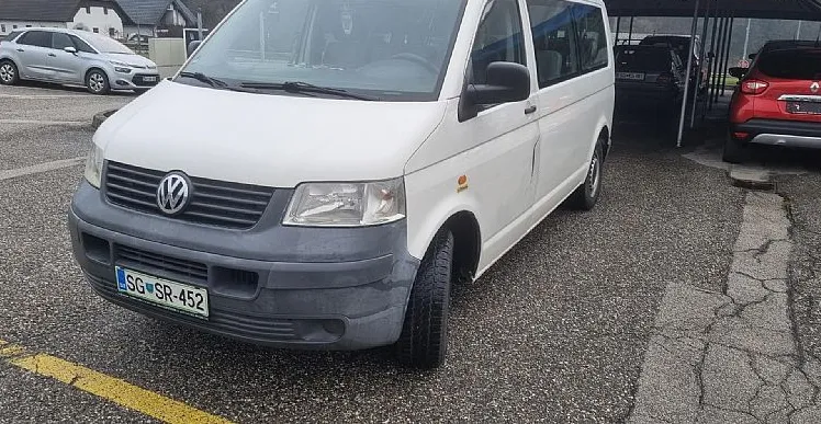 Zunanja slika - VW Transporter - 2.5 TDI   8+1 - 1