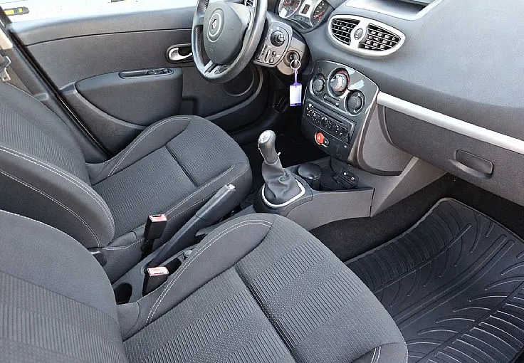 Zunanja slika - Renault Clio - Grandtour 1.2 75ks °OPRAVLJEN VELIK SERVIS° - 6