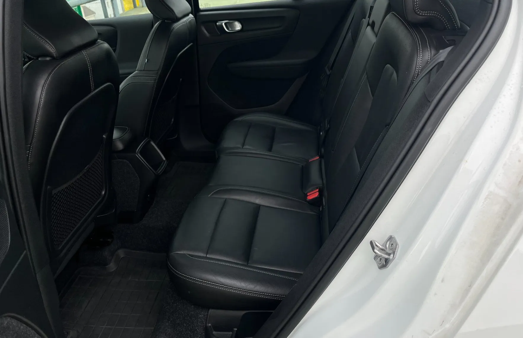 Zunanja slika - Volvo XC40 - T3 Momentum Avt. ACC. LED. NAVI. VZR. KAM. - 8