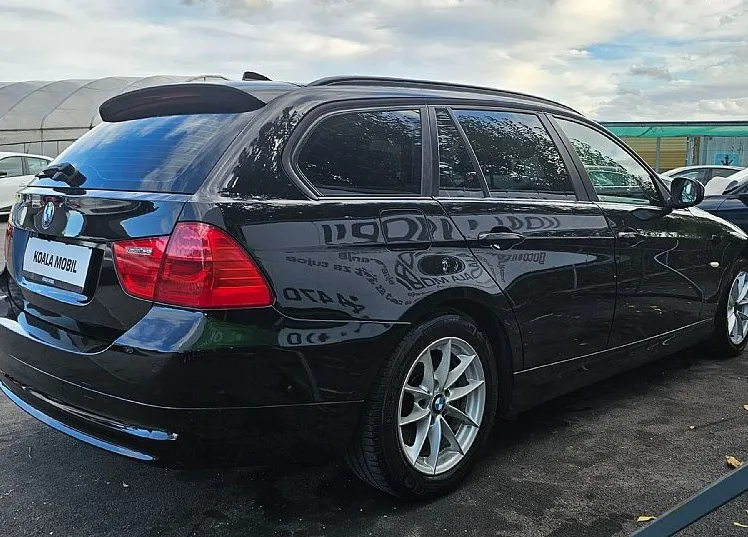 Zunanja slika - BMW Serija 3 - Touring: 318D ALU PLATIŠČA-NAVIGACIJA-PDC-USNJE - 4