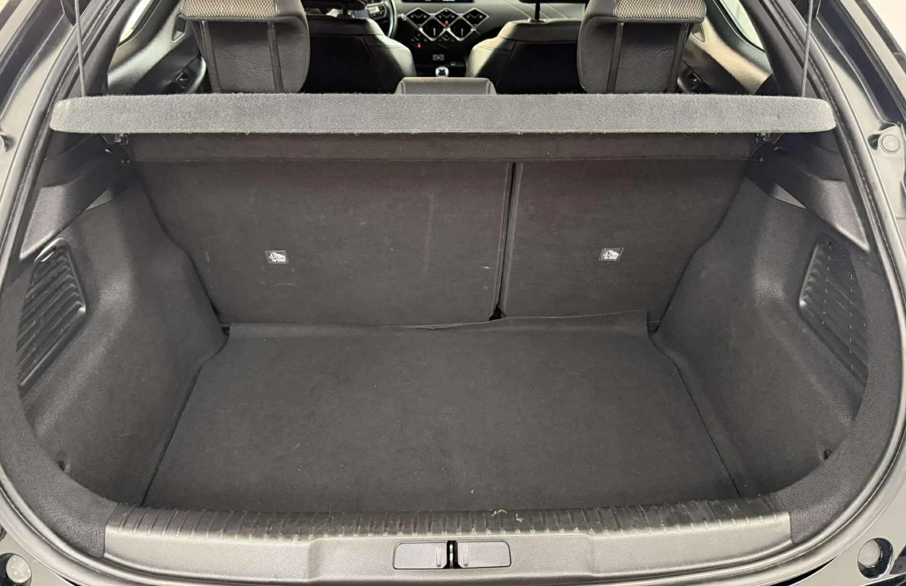 Zunanja slika - DS DS 3 Crossback - Crossback Perform. Line 1.5L BlueHDi.81KW NEMŠKI.U - 15