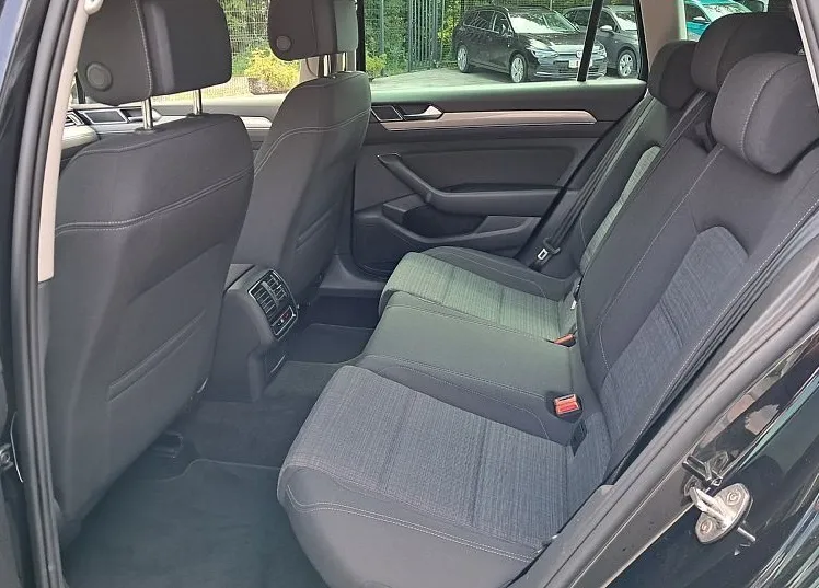 Zunanja slika - VW Passat - Variant 2.0 TDI Business 110kW-150KM DSG - 9