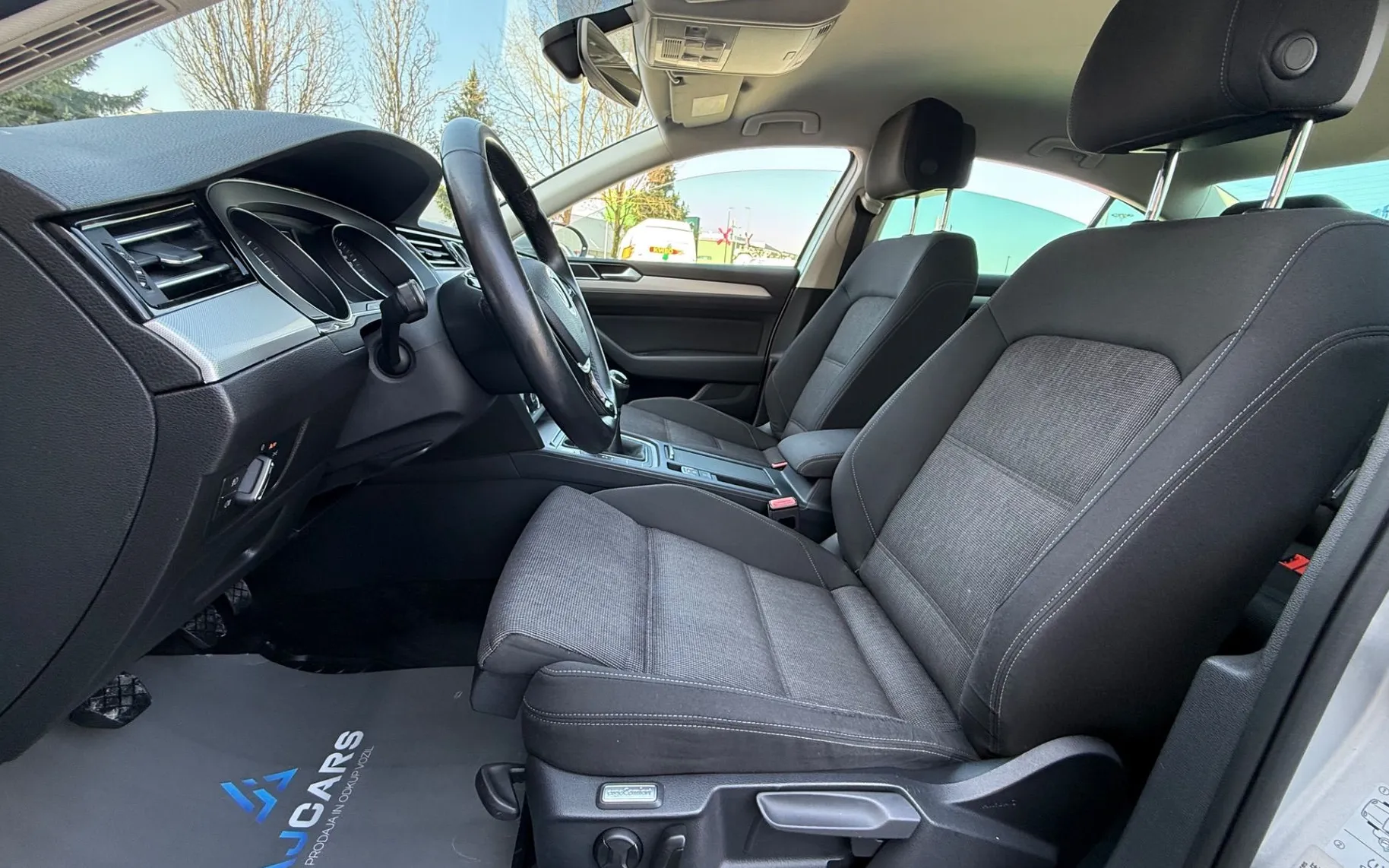 Zunanja slika - VW Passat - 2.0 TDI BMT Highline-Slovensko poreklo-Vel. serv.. - 10