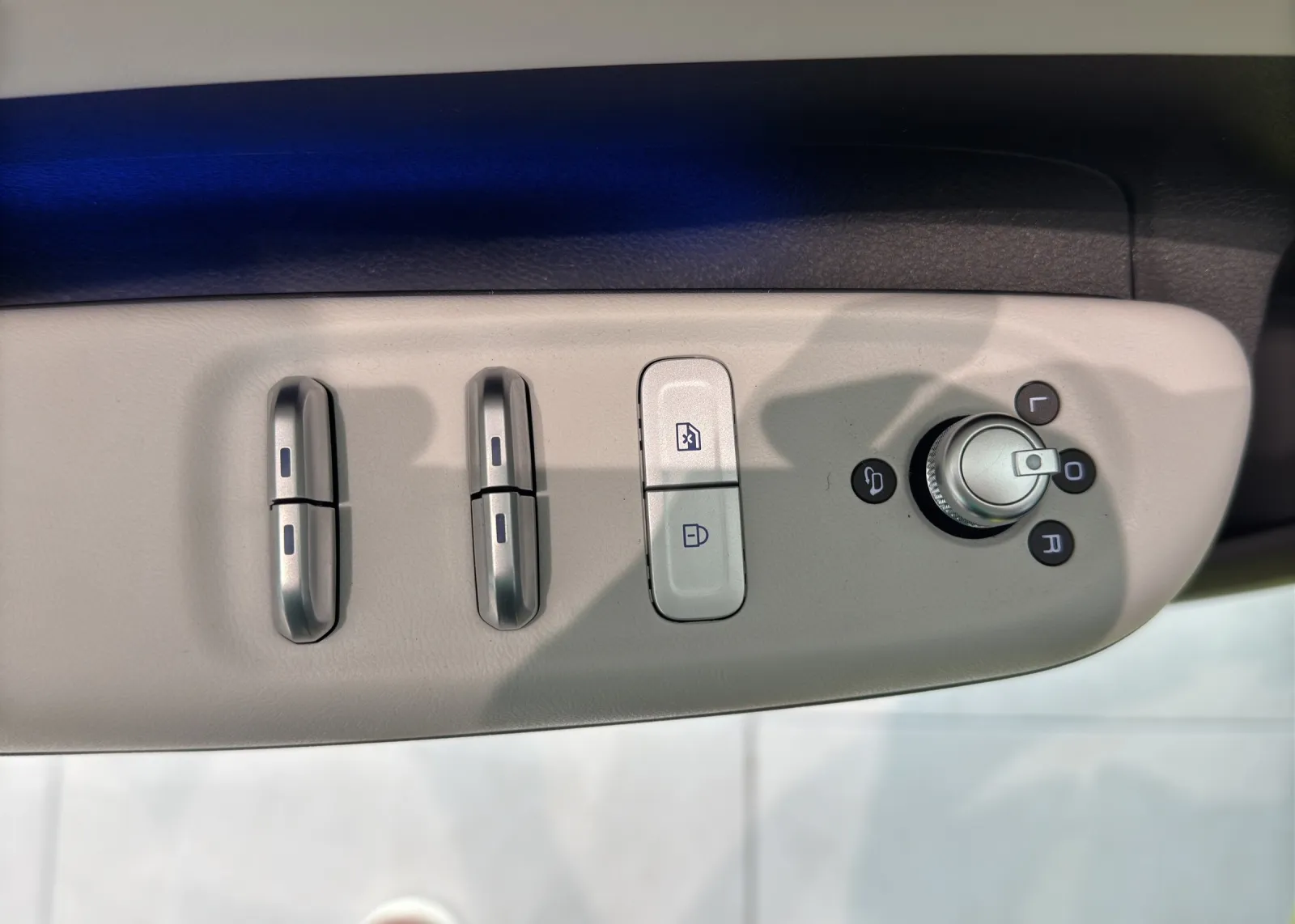 Zunanja slika - Dongfeng Box - 42.3 kWh + 360 kamera + tempomat + memory - 12