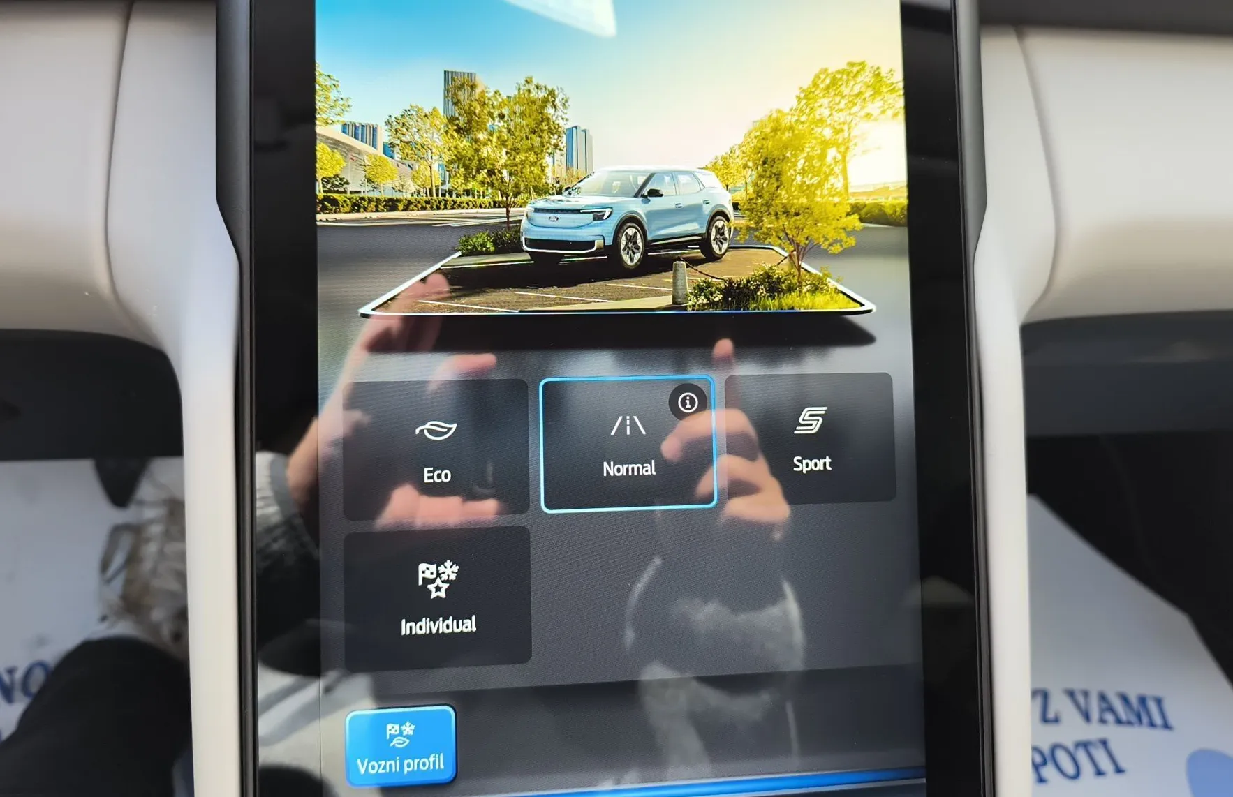 Zunanja slika - Ford Explorer - EV STYLE 52 kWh 170PS - 14