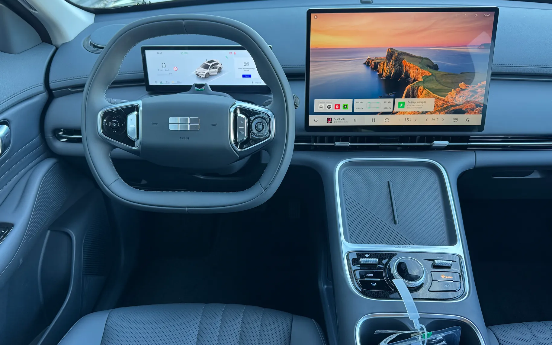 Zunanja slika - Geely StarRay - EM-i Plug-In Hybrid 1.5 Pro Avt. - 11