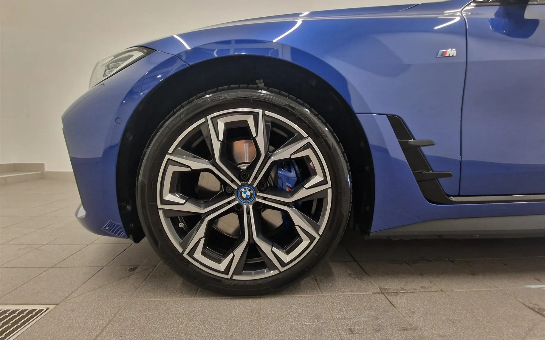 Zunanja slika - BMW i4 - eDrive35 - 16