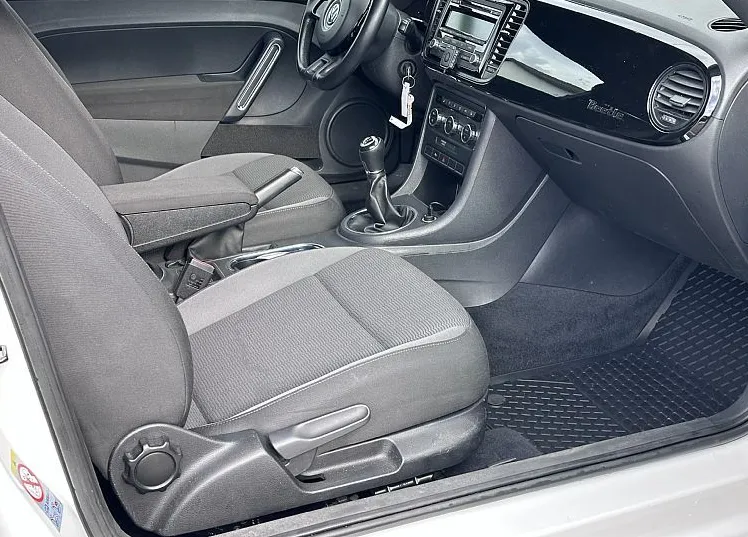 Zunanja slika - Volkswagen Beetle - 1.2 TSI °REDNO POTRJENA SERV. KNJIGA NA VW° - 11