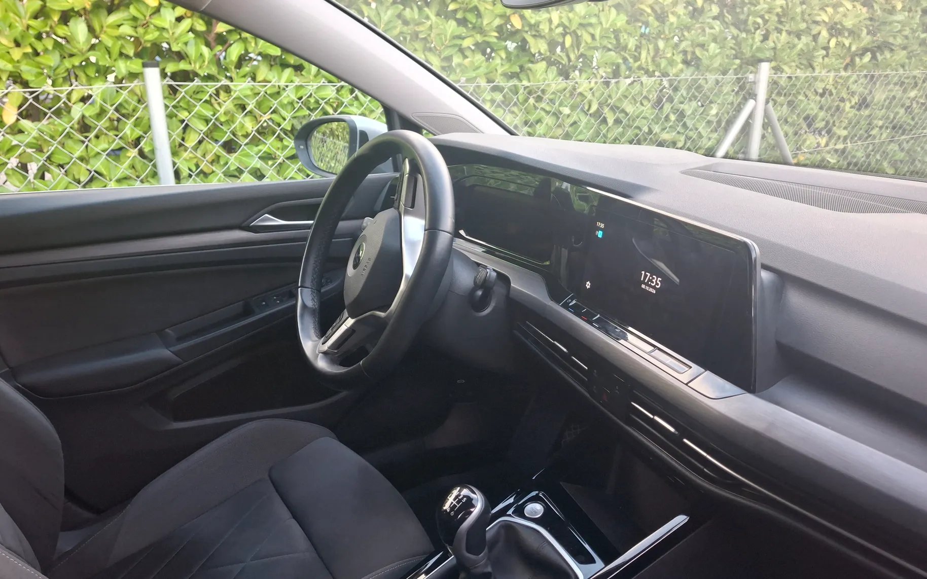 Notranja slika - Volkswagen Golf - style 1,5 etsi - 8