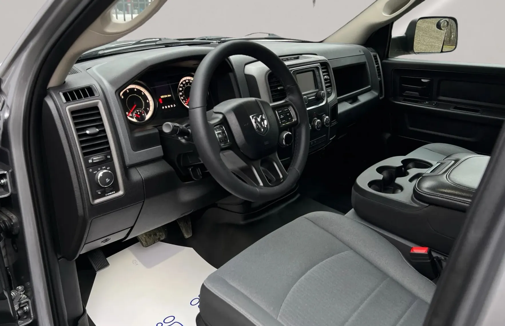 Zunanja slika - Dodge Ram - 1500 CLASSIC 1 letna garancija znana vsa zgodovina - 9